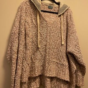 Neely hooded sweater